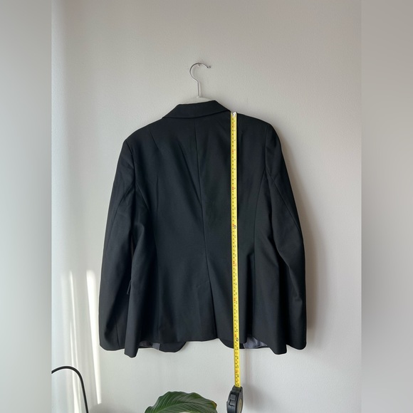 Banana Republic 6 Petite Ladies’ Black Blazer - Picture 9 of 15